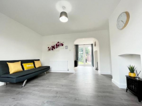 Worksop Newly Refurbished 2-Bedroom House